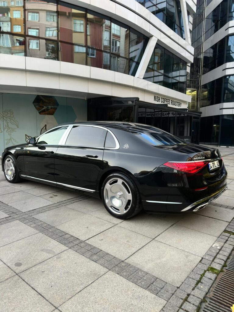 Istanbul Airport Maybach transfer2